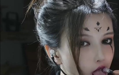 大艺术嘉 蜘蛛精啄木鸟