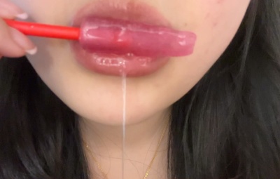 粥粥睡着啦 棒棒糖,超多口水