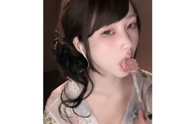 沛沛 💣蜂蜜棒蘸酸奶 👅